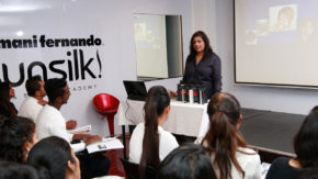 lucky-lenagala-05-managing-directress-ramani-fernando-training-ramani-fernando-sunsilk-hair-and-beauty-academy-sri-lanka