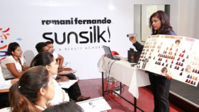 lucky-lenagala-06-managing-directress-ramani-fernando-training-ramani-fernando-sunsilk-hair-and-beauty-academy-sri-lanka