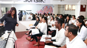 lucky-lenagala-07-managing-directress-ramani-fernando-training-ramani-fernando-sunsilk-hair-and-beauty-academy-sri-lanka